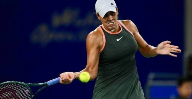 眼的两颗巨 眼的两颗巨